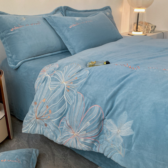 Four-piece set of brushed bedding sheets and quilt covers 1