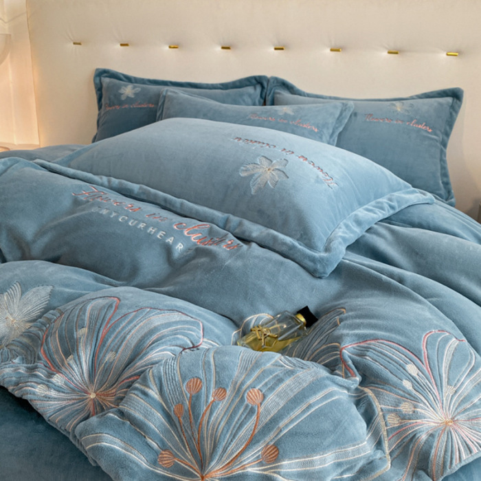 Four-piece set of brushed bedding sheets and quilt covers 1