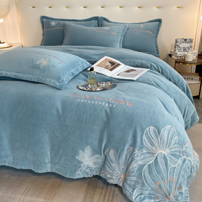 Four-piece set of brushed bedding sheets and quilt covers 1